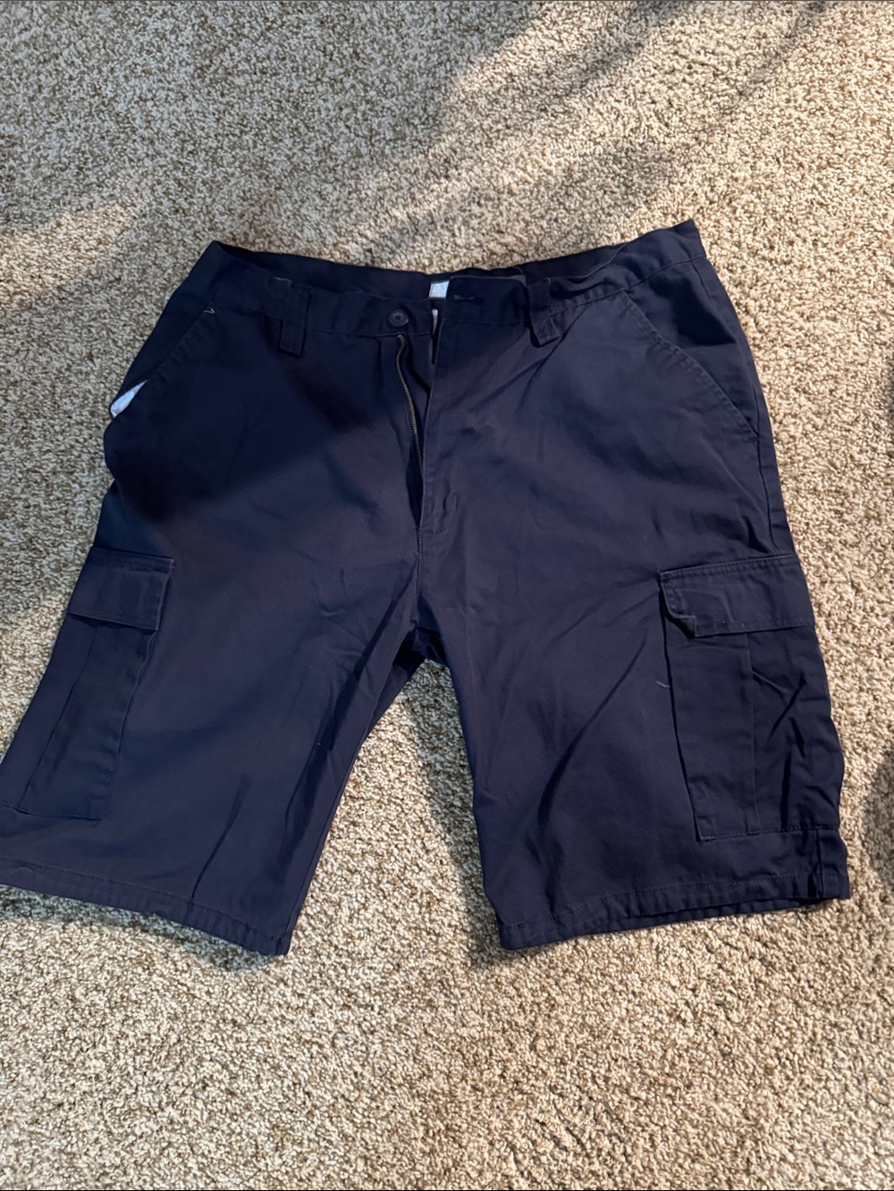Men's Navy Cargo Shorts with Multiple Pockets